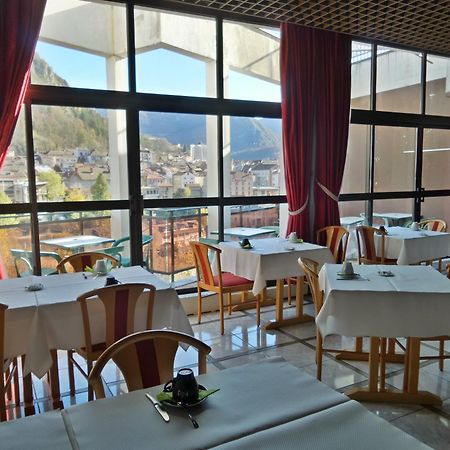 Jura Hotel Restaurant Le Panoramic Saint-Claude Bagian luar foto