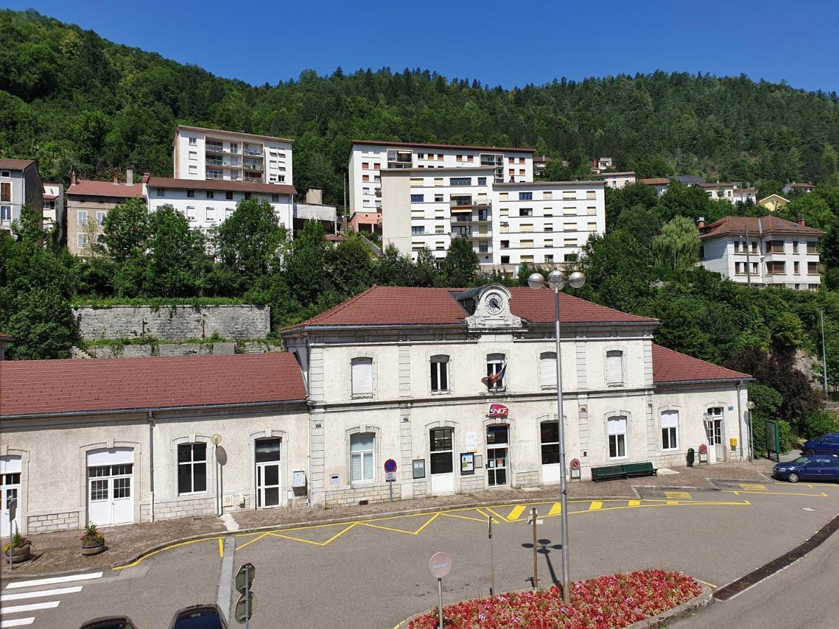 Jura Hotel Restaurant Le Panoramic Saint-Claude Bagian luar foto