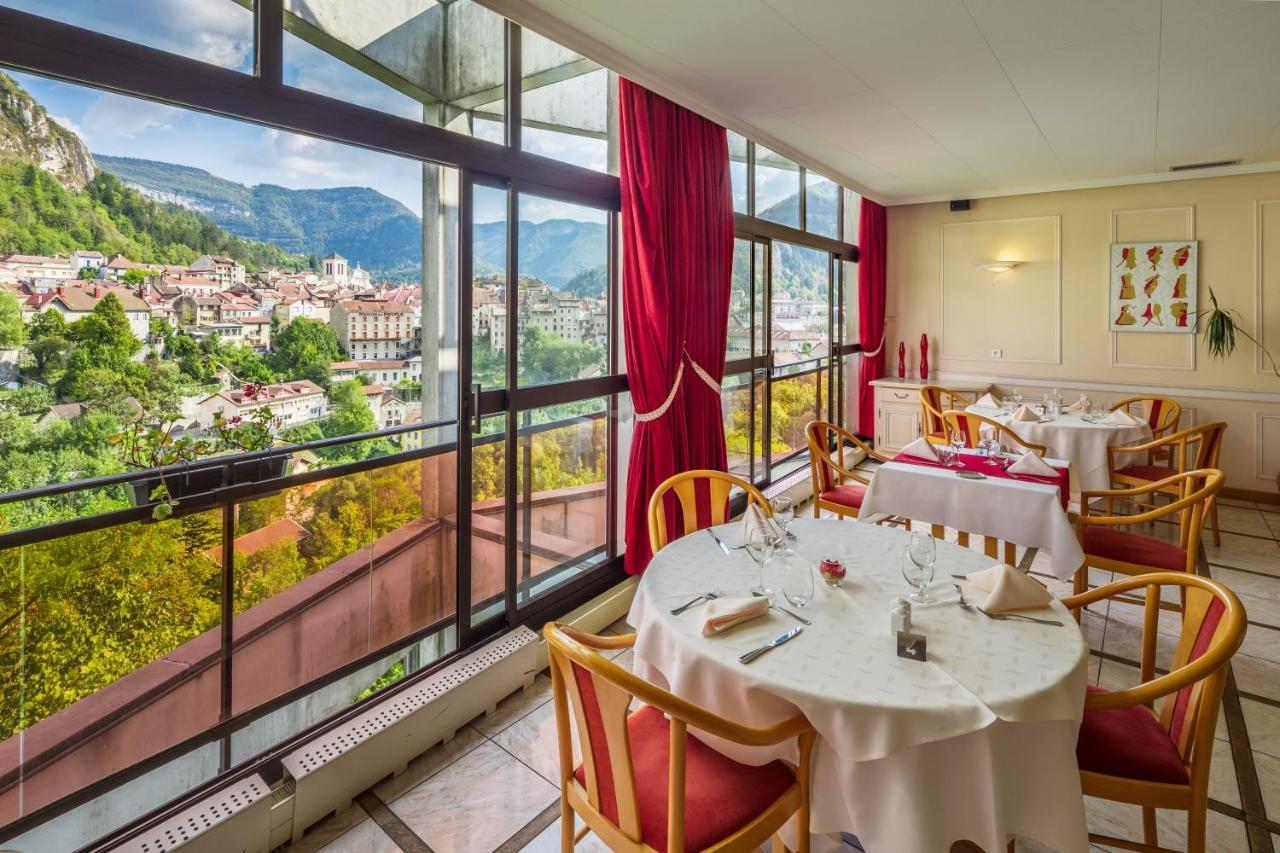 Jura Hotel Restaurant Le Panoramic Saint-Claude Bagian luar foto